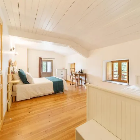 Le Fournia Bed & Breakfast 3*